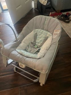 Baby rocker: soother/ chair