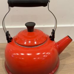 Le Creuset Red Classic Tea Kettle