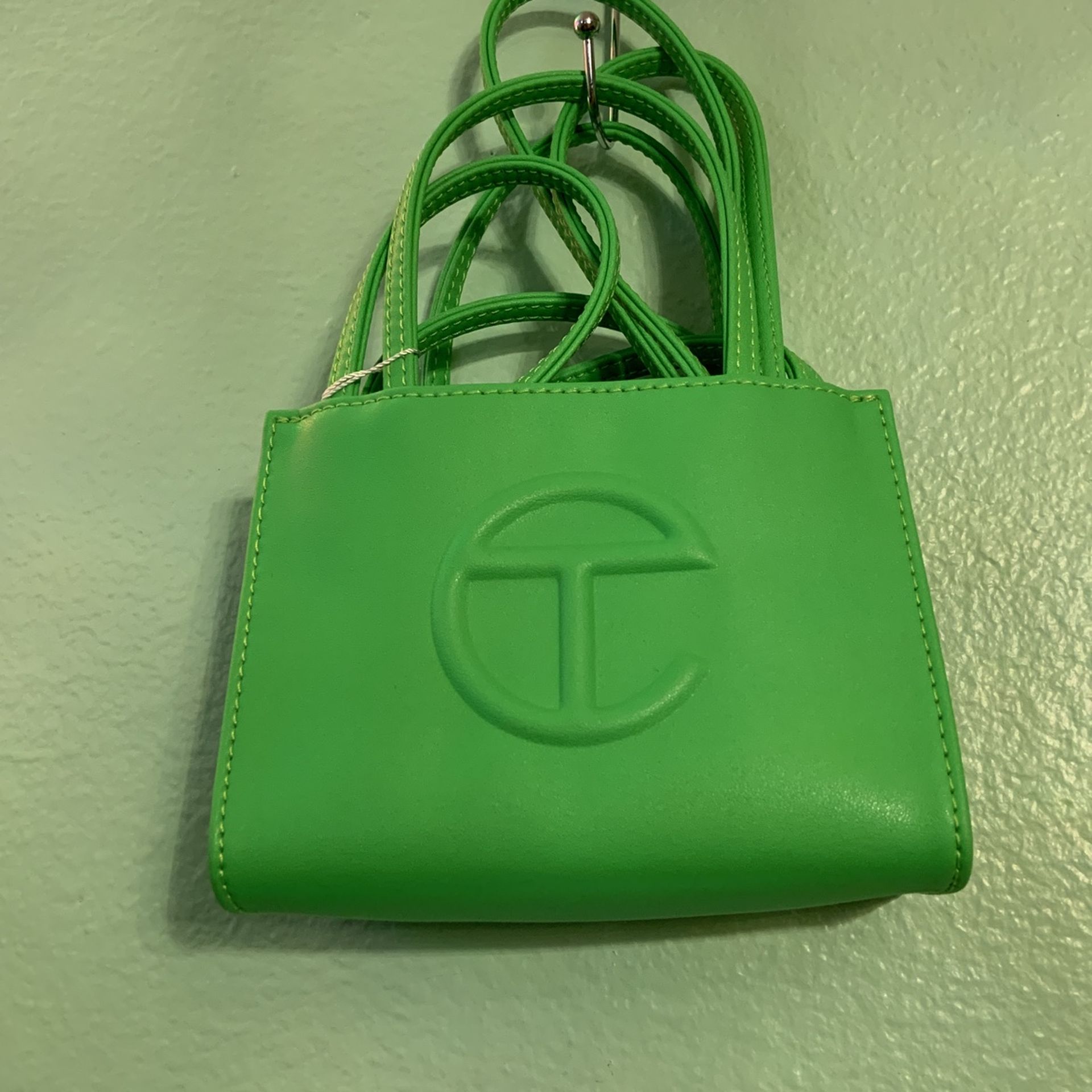 Vegan Leather Highlighter green Telfar