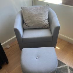 Gray Lounge Chair 