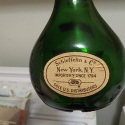 Petite Liqueur Vintage. Bottle