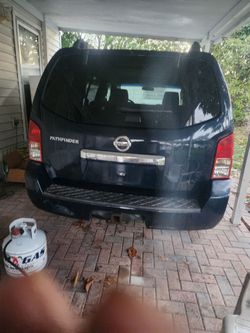 Nissan pathfinder