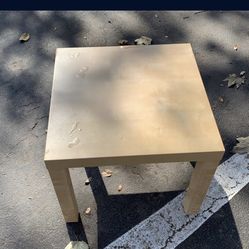 2 Side Tables