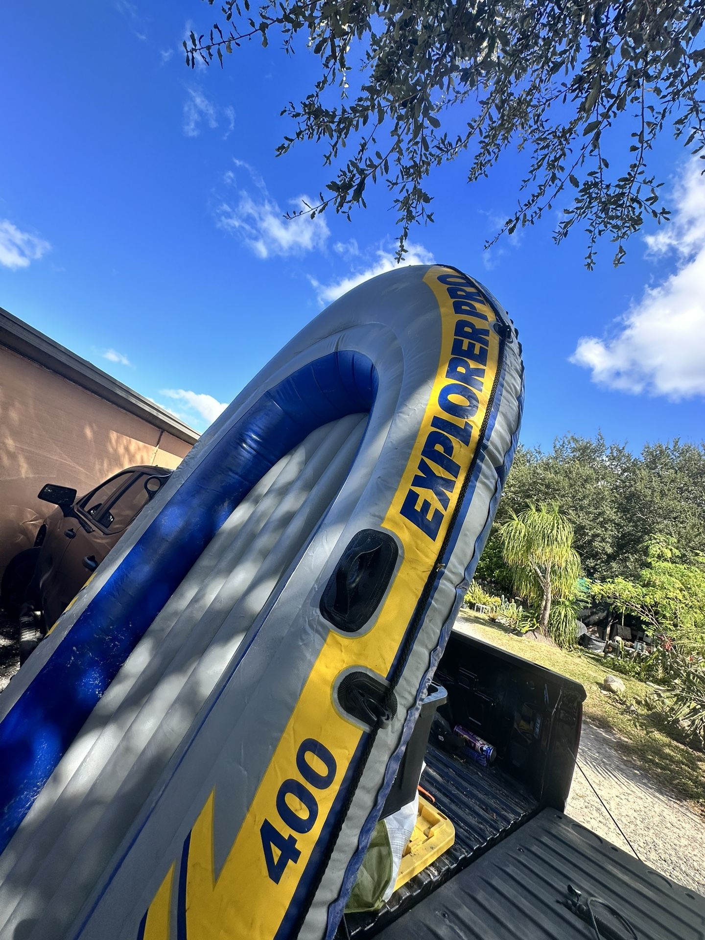 Explorer Pro 400 8ft Raft