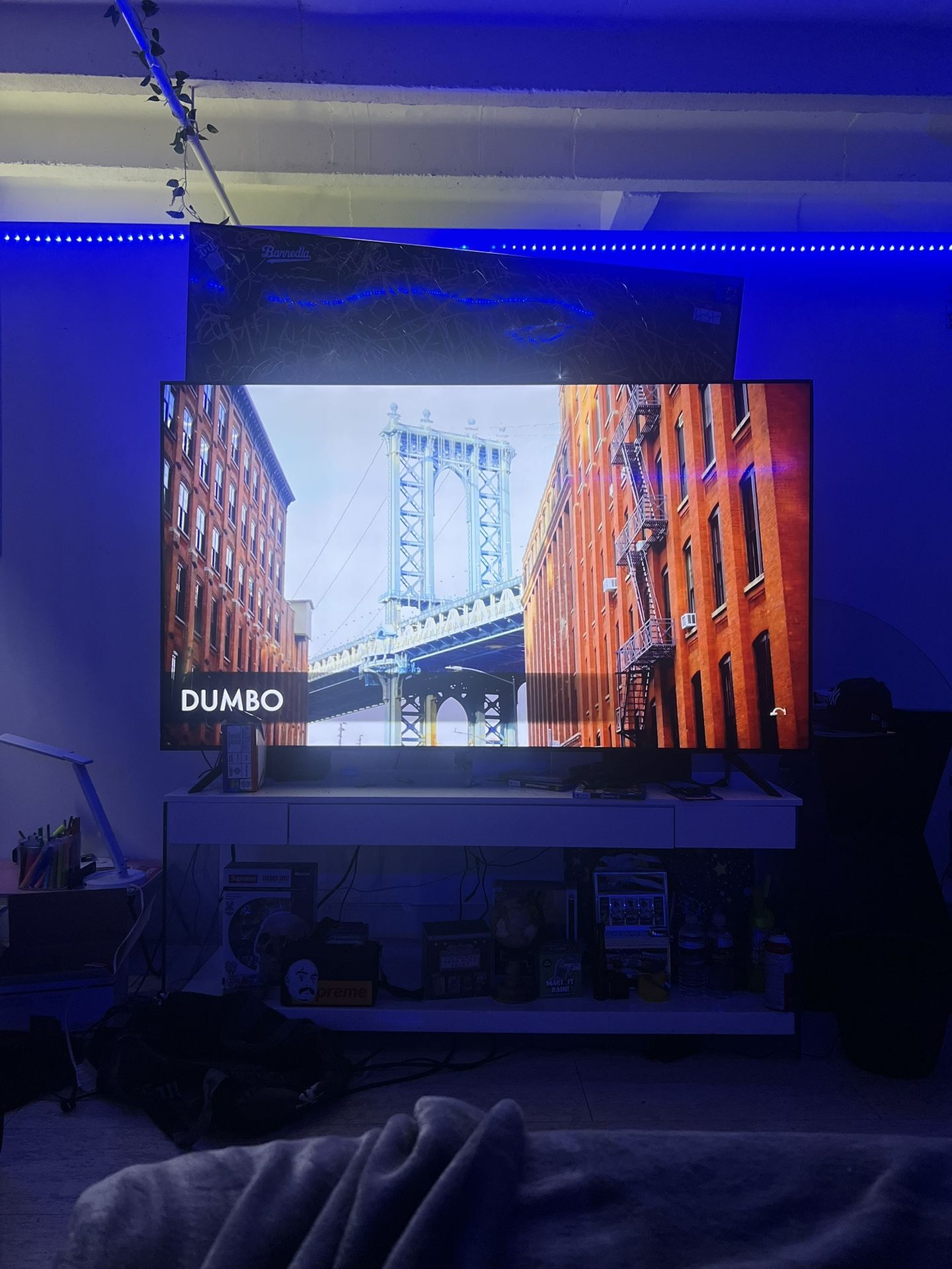 Samsung UHD SMART TV 75’ Electronics & Media