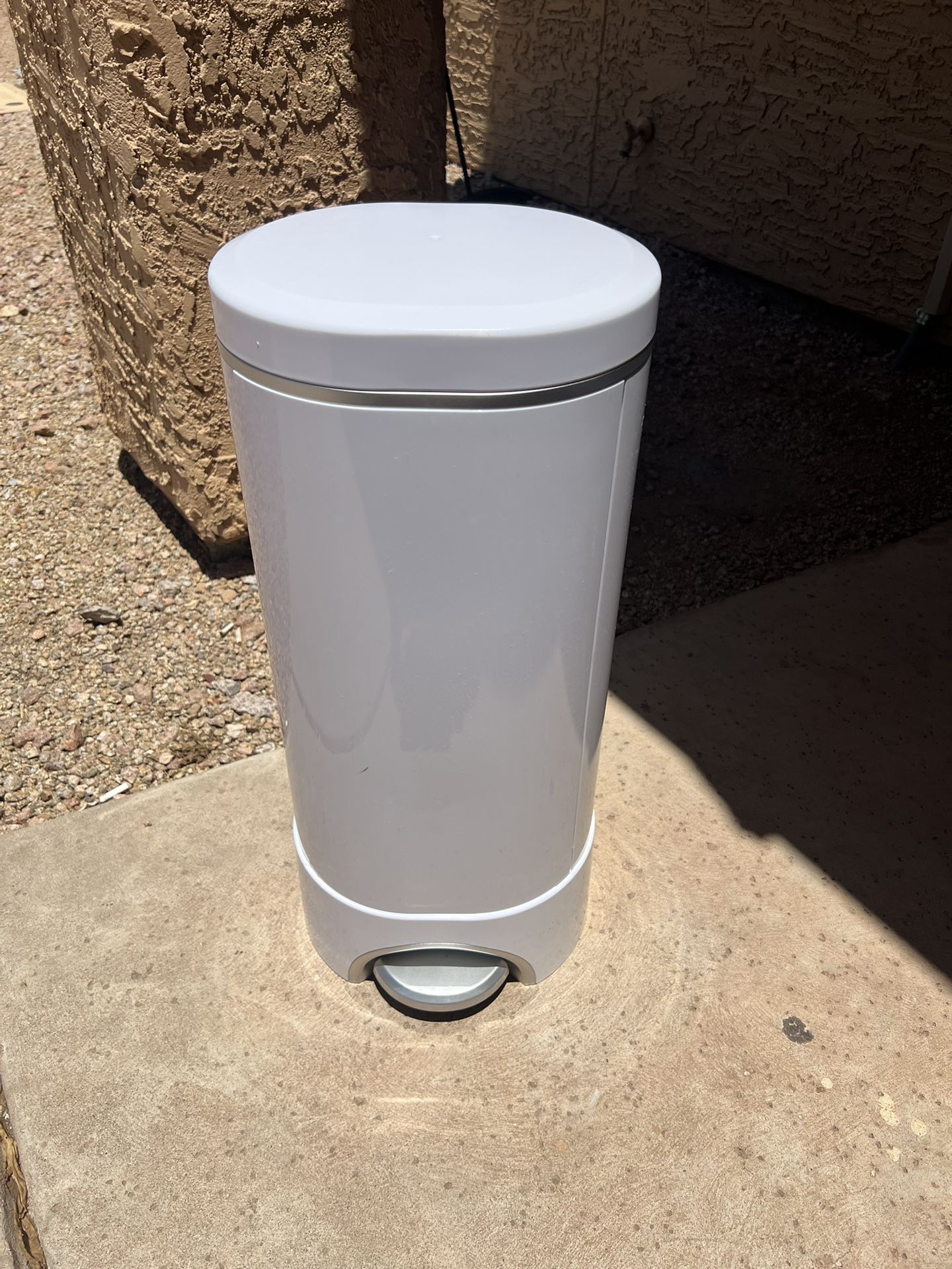 Munchkin Diaper pail