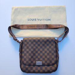 LOUIS VUITTON Man-Bag