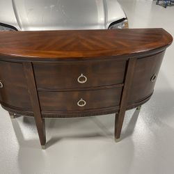 Entry Way Table