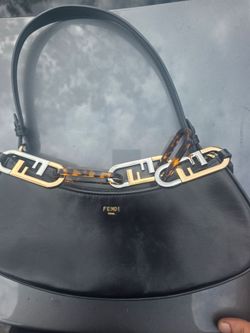 Fendi O'Lock swing shoulder bag