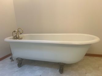 Extra long Claw foot Cast Iron Tub