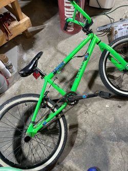 DK EFFECT BMX BIKE 20 IN KIDS BICYCLE