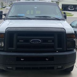 2013 Ford E-150