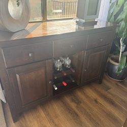 DINING SIDEBOARD W WINE BOTTLE/ WINE RACK