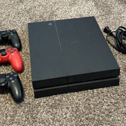 PS4 With 3 Controllers 