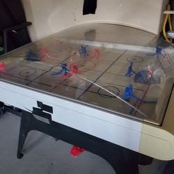 Dome/Bubble Hockey Carrom