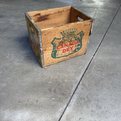 Antique Canada Dry Soda Crate 