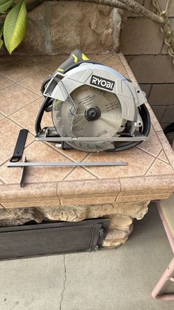 Ryobi Saw