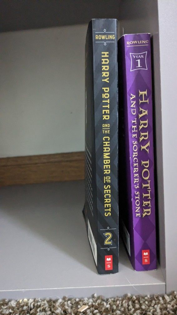 Harry Potter Book 1 & 2 + Hogwarts Library (5 Books)