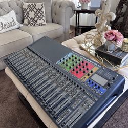 Soundcraft Si Expression 3 Digital Mixer – Excellent Condition