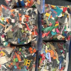 5 - 1 Gallon Bags Of Legos