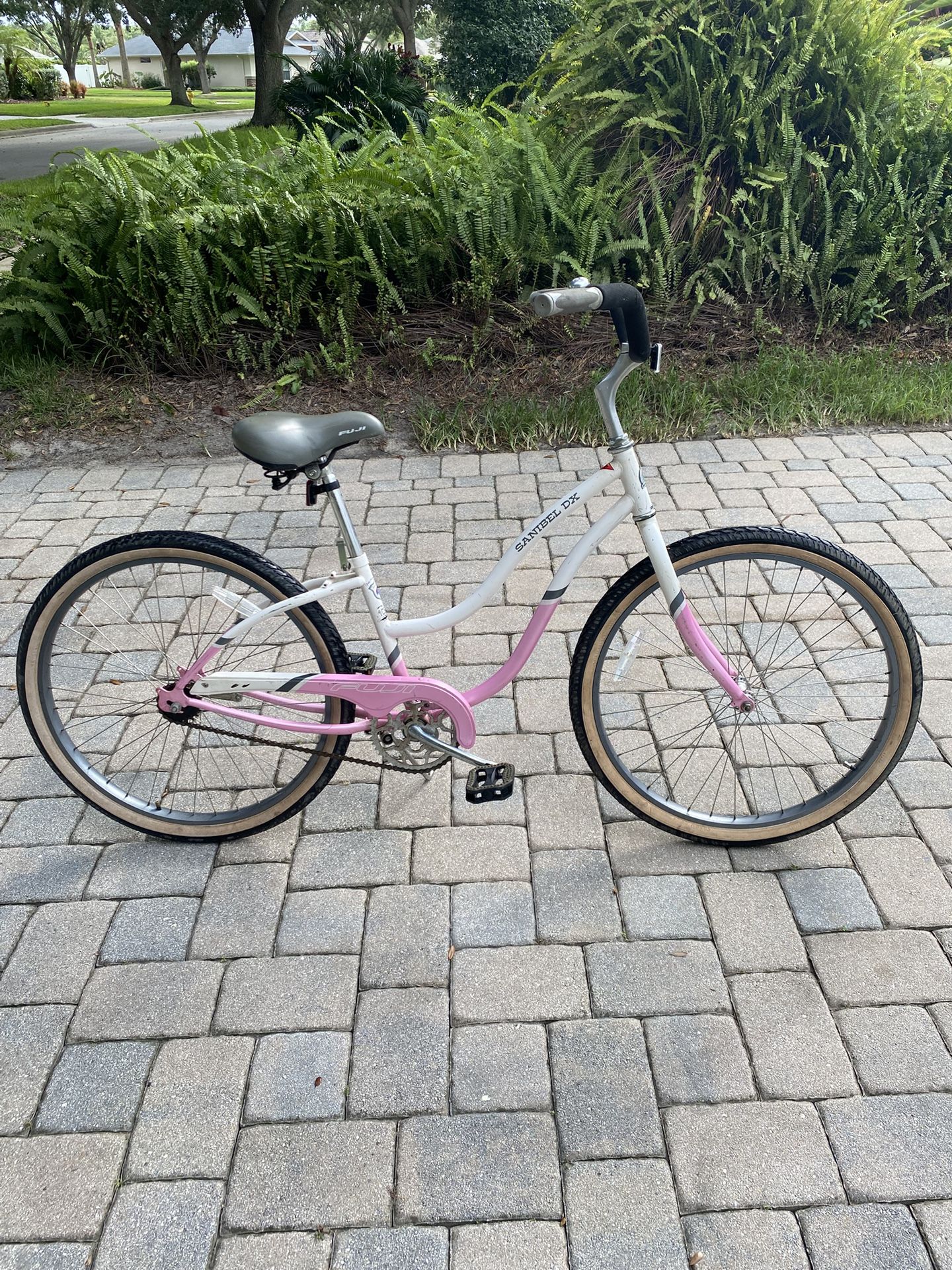 Women’s Fuji Sanibel DX Single Speed Cruiser
