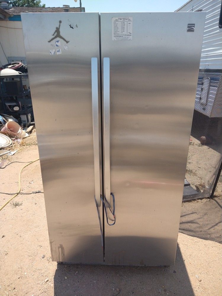 Refrigerator For Sale