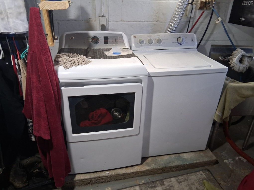 G/e Washer And Dryer Electric 