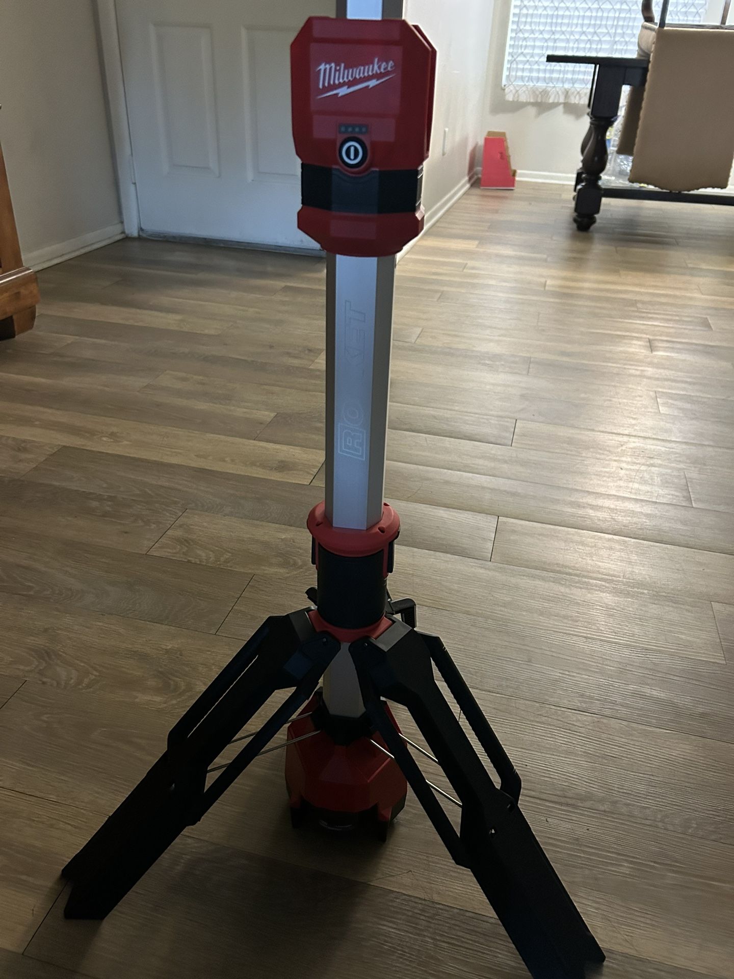 Milwaukee Rocket Led Light