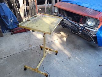 Rolling Adjustable Tool Tray