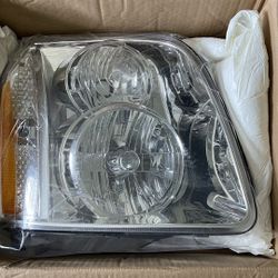 GMC Yukon Denali Head Light