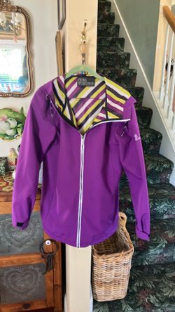 Men’s Medium snowboard jacket