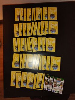 50 Pokémon TCG Live Code Cards