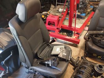 Bmw 535i 2010 driver and passenger seats