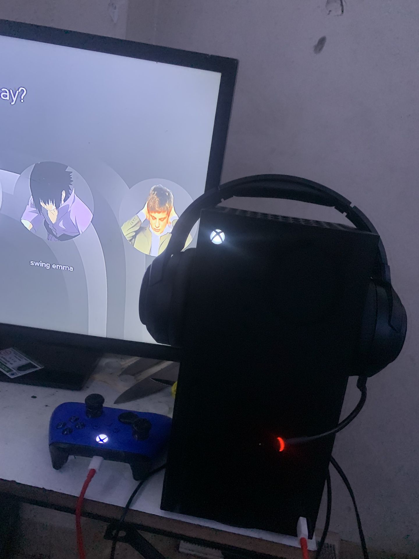 Xbox Series X, Headset, Controller