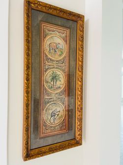 Vintage Gold Decor Collection – Framed Art, Decorative Plates & Hawaii Souvenirs