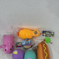 Lot of 7 🔥 -Viral Dumpling 2026 Jumbo Squishy Hot Dogs,PIG,DUCK ,Funny Face