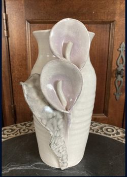 Vintage Jana Kozon-Kausalik Pottery Sculpted Calla Lily Vase Studio Art Handmade Signed