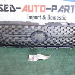 aftermarket 2018 - 2019 - 2020 - 2021 TOYOTA TUNDRA SR5 FRONT BUMPER GRILLE AX65283
