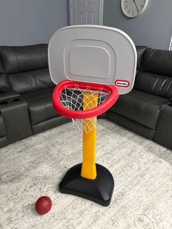 Little tykes, basketball hoop