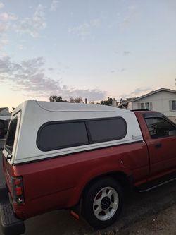 Stockland White Truck Camper Shell Topper
