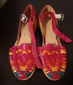 Girl sandals