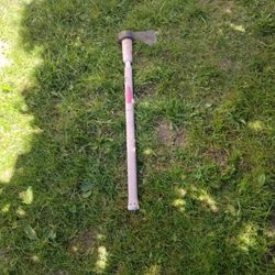 Splitting Maul With Fiberglass Handle $10