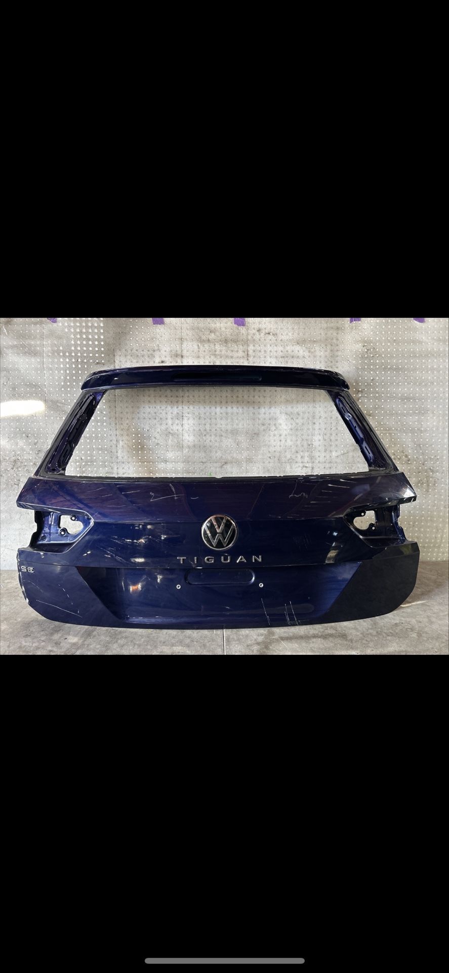 2018-2024 VOLKSWAGEN TIGUAN TAILGATE LIFTGATE SHELL OEM