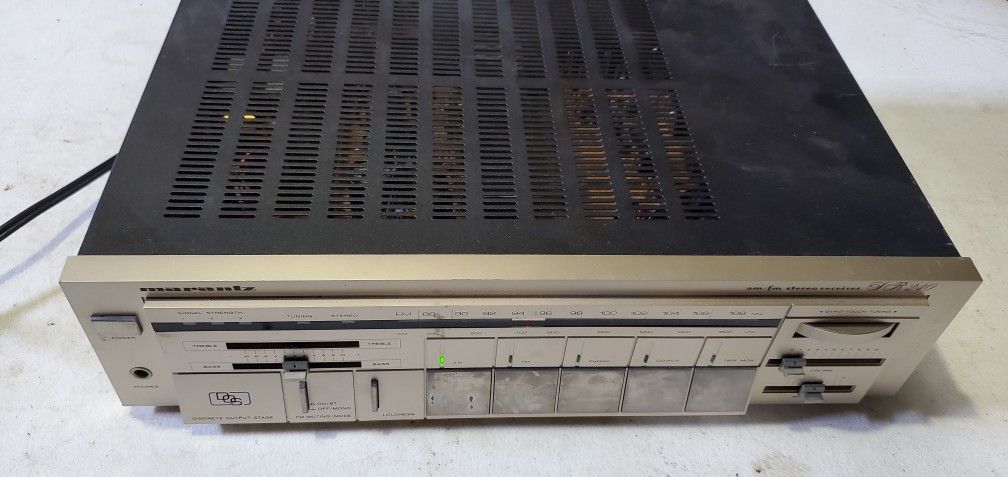 Marantz SR-240 Stereo Receiver AM/FM Radio
