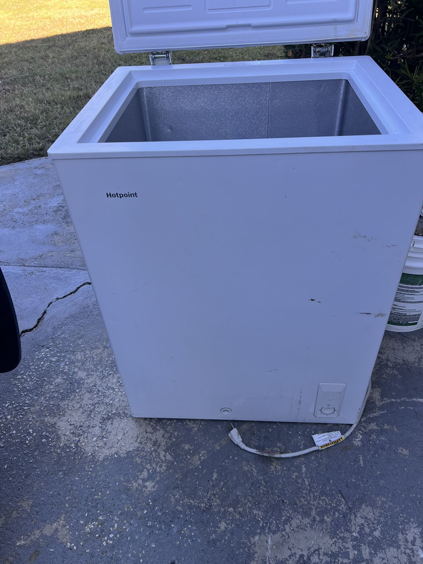 Midea Chest Frezzer 7 Cu Ft