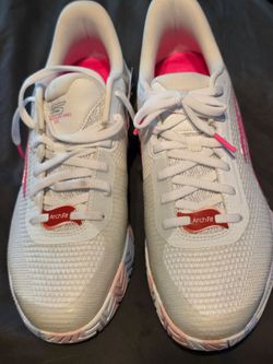 New Wokens  skechers shoes size 8.5