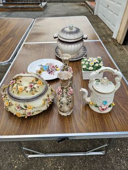 7 made in italy porcelain pieces