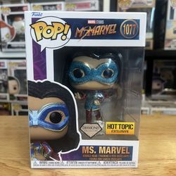 EXCLUSIVE DIAMOND GLITTER Ms. Marvel Funko Pop Bobblehead #1077 Disney Kamala