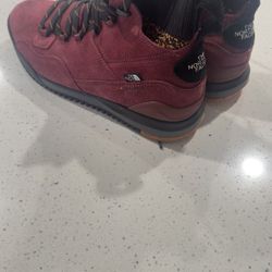 New Northface Hiking Boots