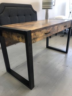 Wooden desk 40$ down